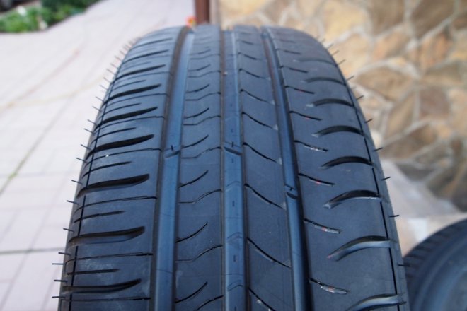  Michelin Energy saver 195/60/r16 4. ( 140 ) 3000  0677571900  []