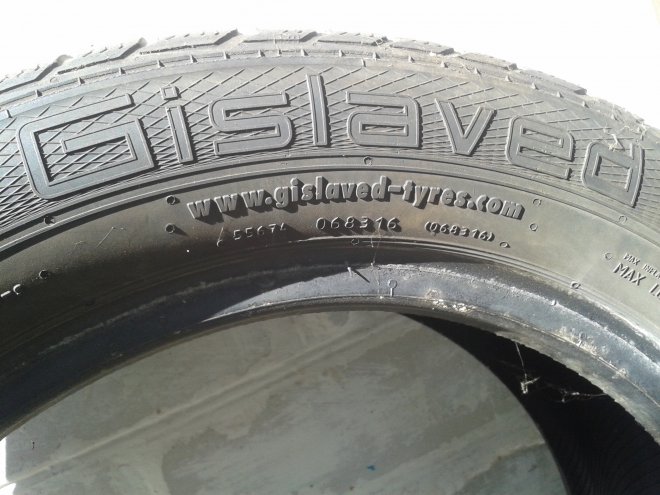   4 .  Gislaved EURO FROST 3 195/55 R15 - ,   15
