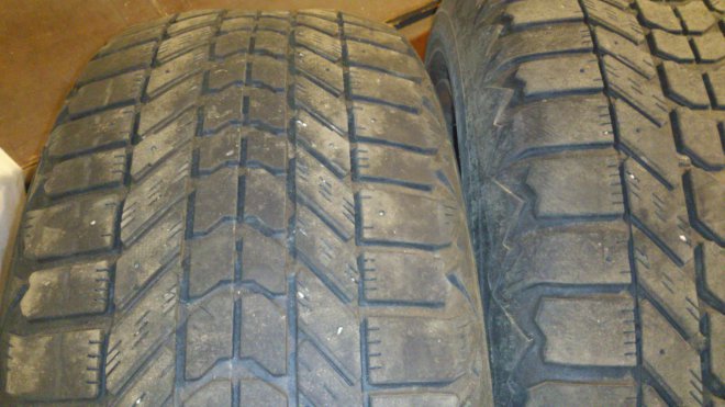     .5  Firestone Winterforce 225\55\17 ,