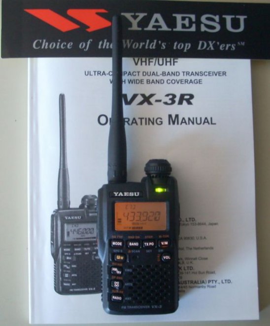 Yaesu VX-3R -    144/430 . AM- FM- WFM  Japan