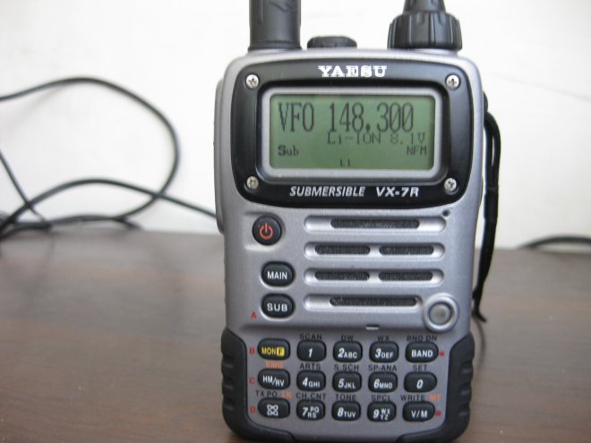 Yaesu vx-7r Japan   50-144-220-430 5-.  1500