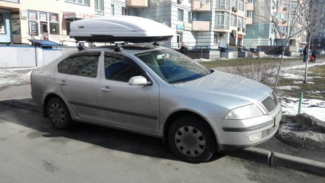     CarStyle       Thule Motion 800   /   .     