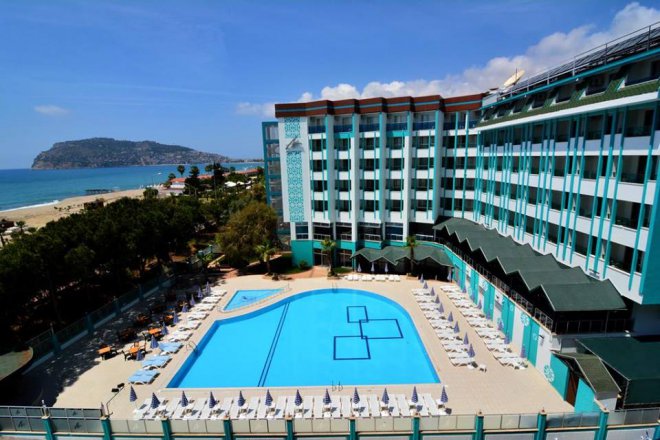     ,       - ,     -   .Ananas Hotel 4*https://tophotels