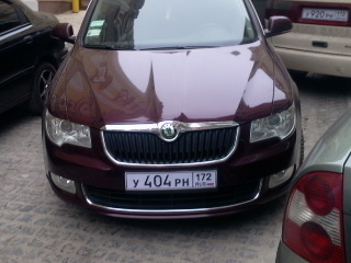 ����� ����