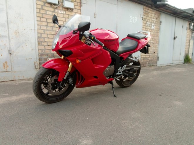   (Hyosung) gt250r,  2008 (      2011 ),  42 . 