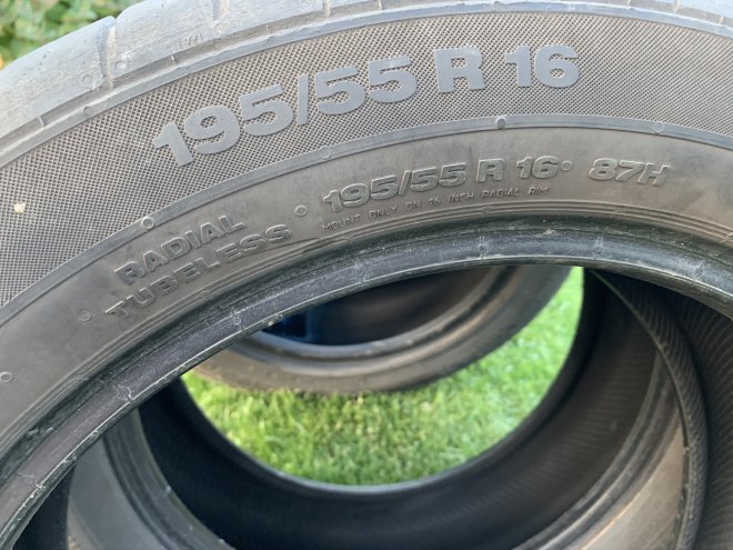  Continental PremiumContact 195/55 R16 87H