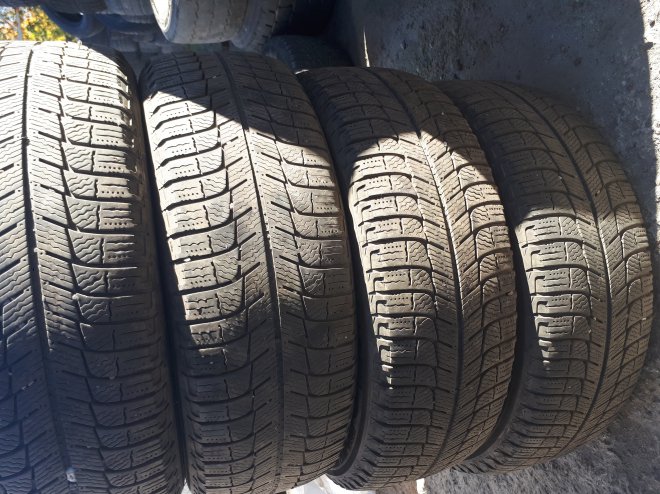   Michelin X-Ice Xi3 195/65 R15 95T 2014.