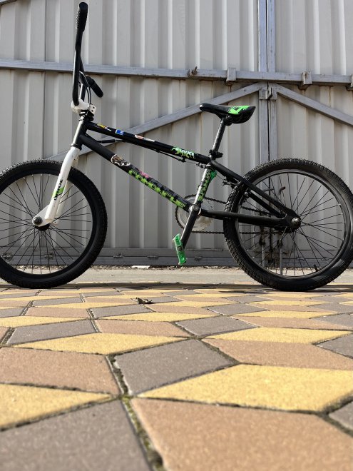  BMX Comanche Kuuna.    ,  ()