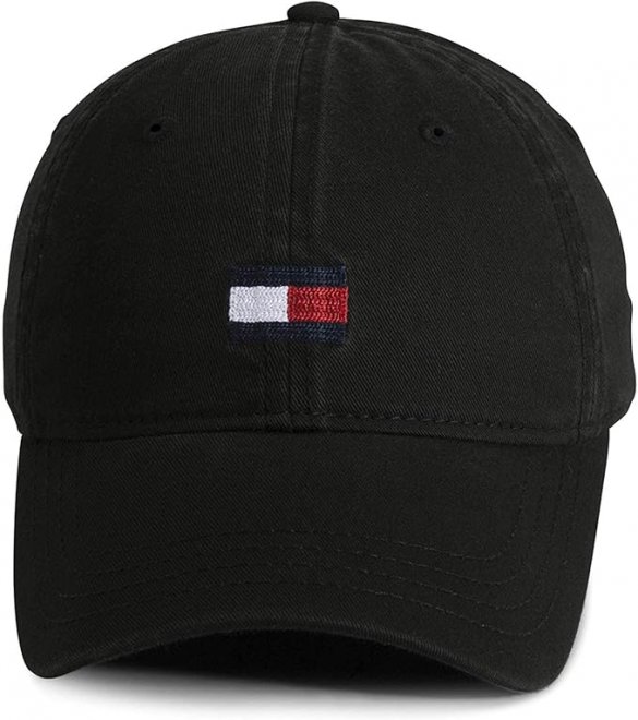  Tommy Hilfiger. 