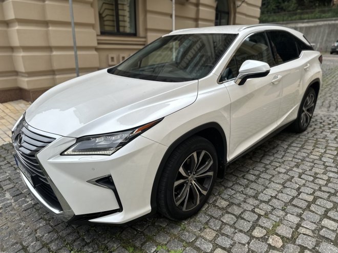      Lexus RX     ,   .       ,            