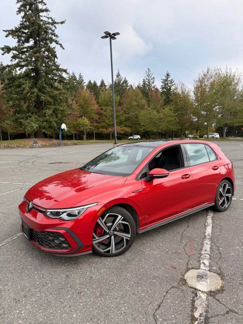 2024 Kings Red Metallic.    -   