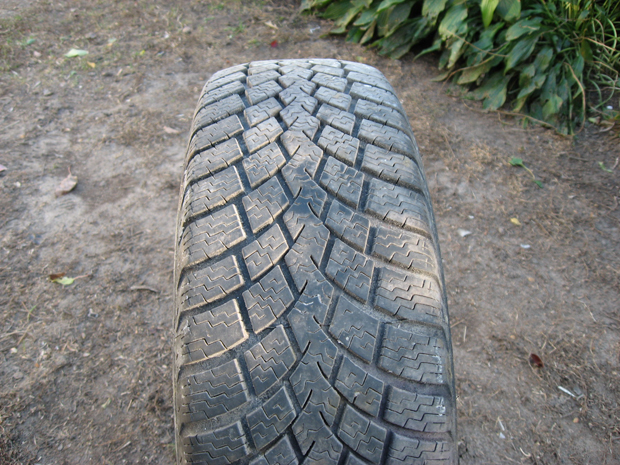     NOKIAN W 185/70 R14    ,  8-9  ,  EU , 4 .,      400    