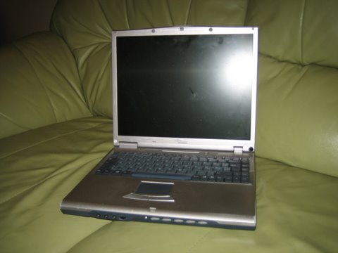 LIFEBOOK E SeriesIntel Pentium III, ~ 740Mhz256 Mb RAM19 Windows XP ProDVD ( )1 - USB 2.0 made in japan   -   ,      