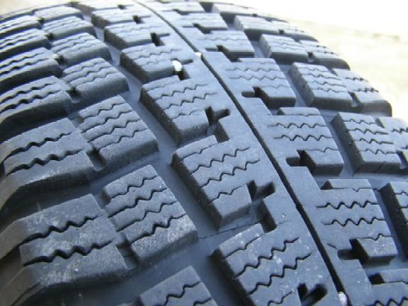    195/65/15 Pirelli 190 M+S -4 (7-8) 1600/. 