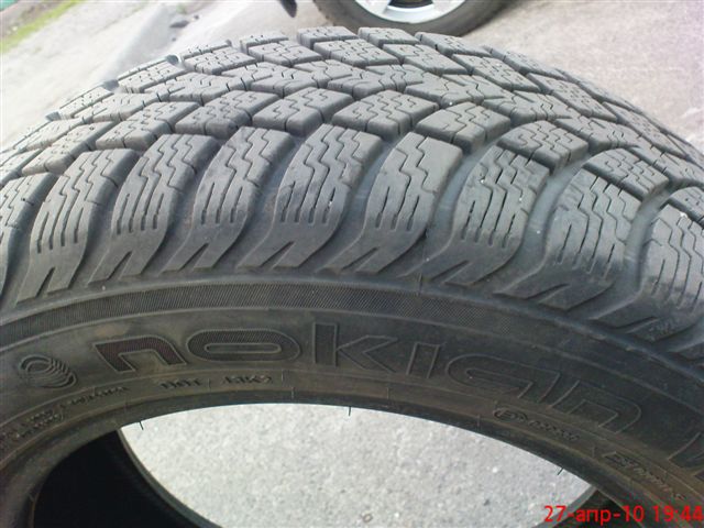  Nokian W 185/60 R14 / 10 .  4 