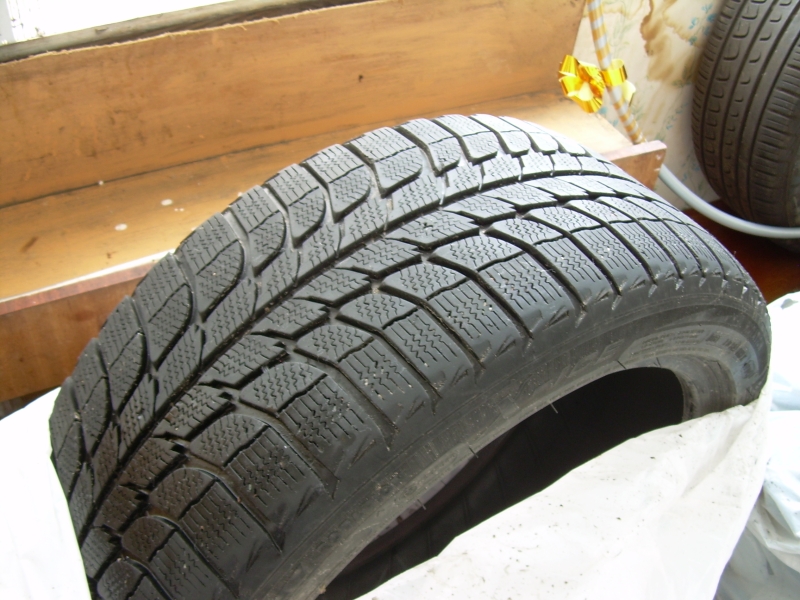  1. /, 225/45/17 Bridgestone Potenza RE050A2 RFT