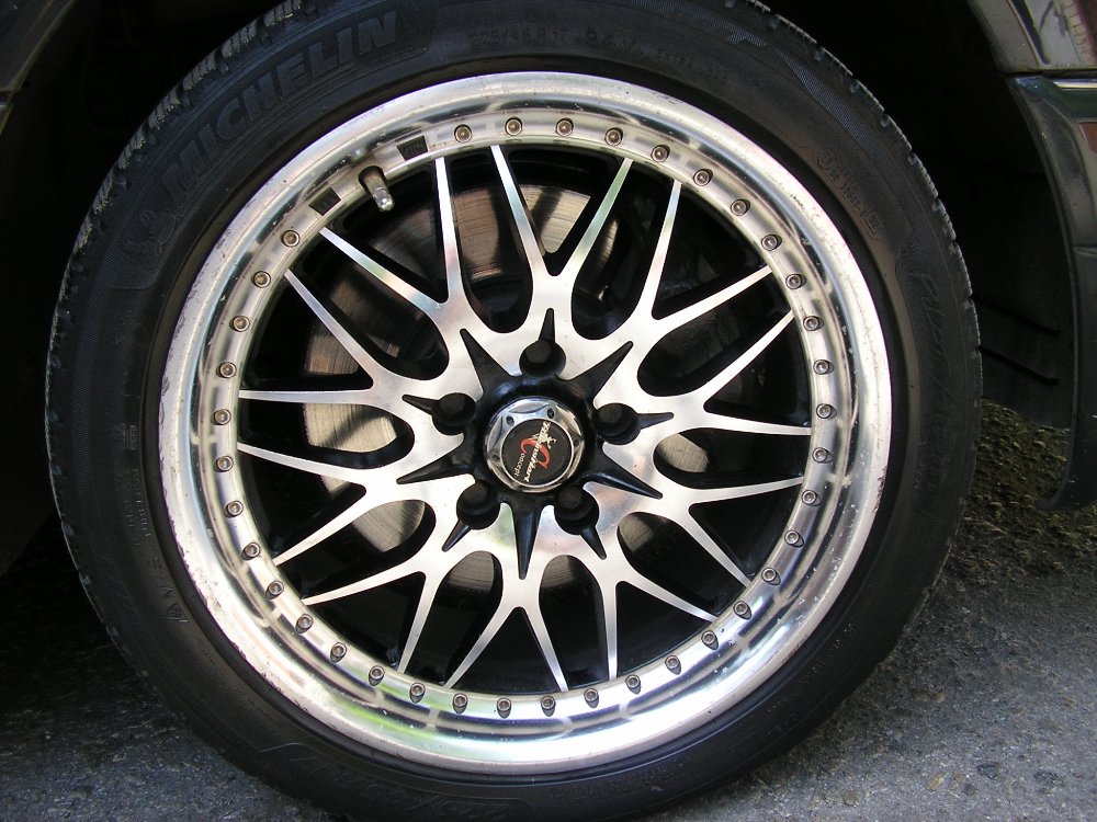    R17  Racing Hart Concept    c  ,/   .  4