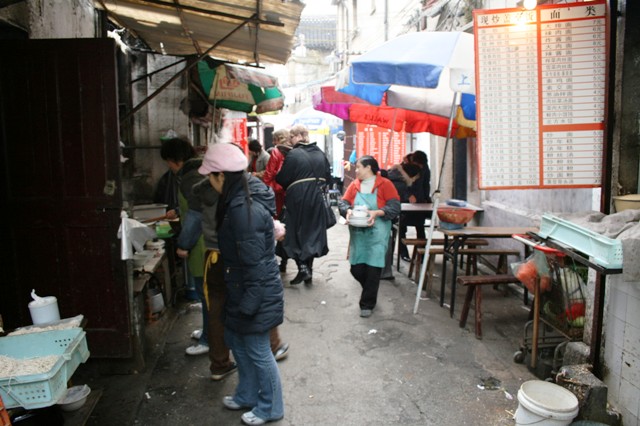     -  (   ), : "     3 000 ,      ."