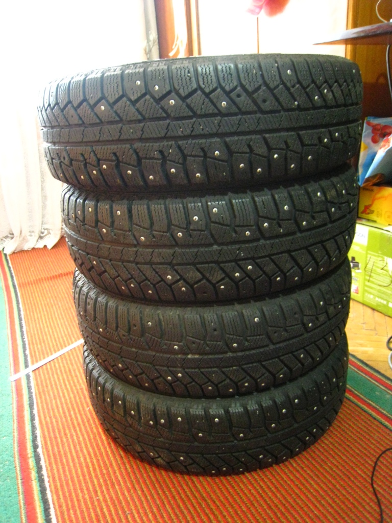    Continental ContiWinterViking 2 . R 14 175/65 