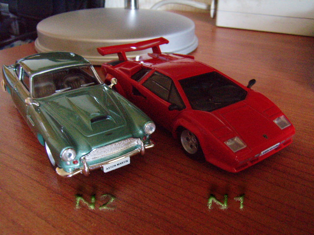   ""  , , . 1 LAMBORGHINI COUNTACH - 30   2 ASTON MARTIN DB4 +    - 60 