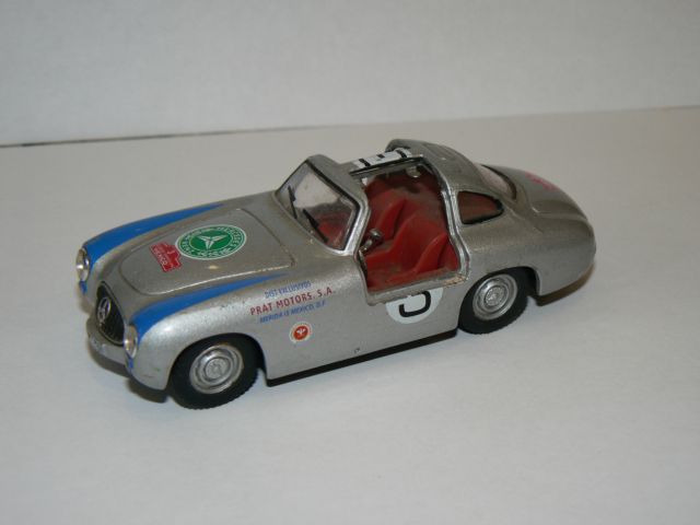    Mercedes Benz 300SL  Cararama       ( ).            