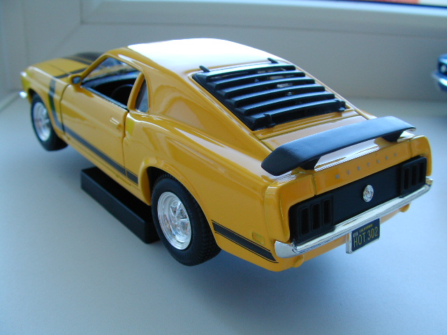 1970, Ford Mustang BOSS 302. : Maisto