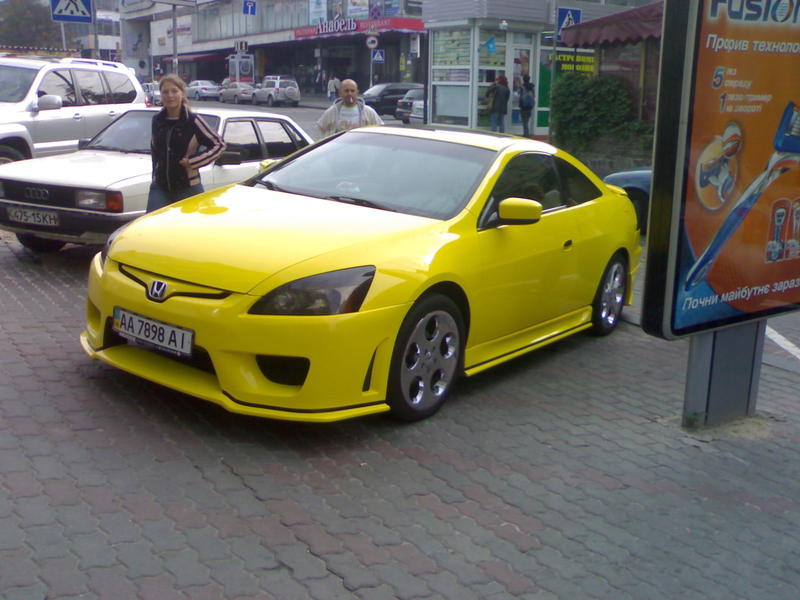          (Honda Acord)