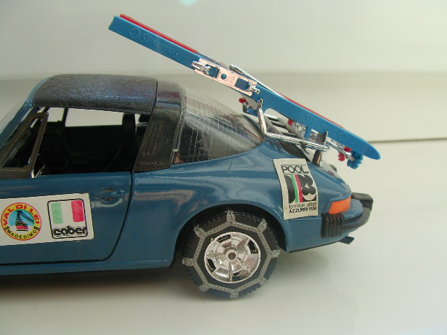   . Mebetoys 1/25 Porsche 911 S Targa