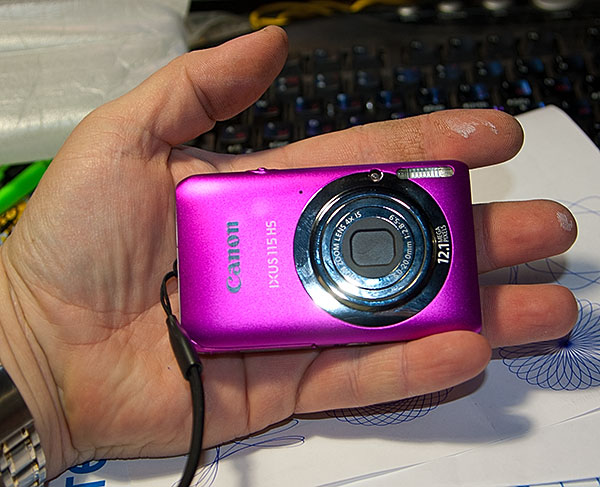     Canon IXUS 115 HS  1230        .        (