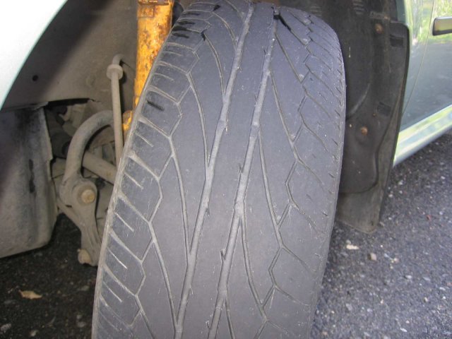   , 1-2  . Dunlop SP Sport300 205/60 R15