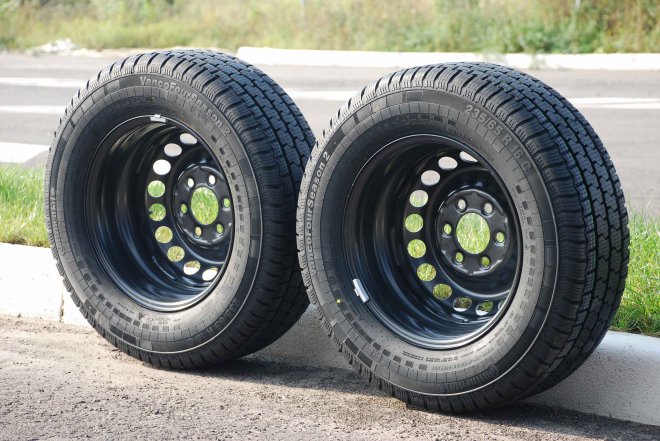    235/65/R 16 +    ,  Continental VancoFourSeason 2 (),  ,   (DOT) 29  2012 ,   9,5 .      ,      