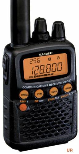    YAESU VR-120D.   2011 