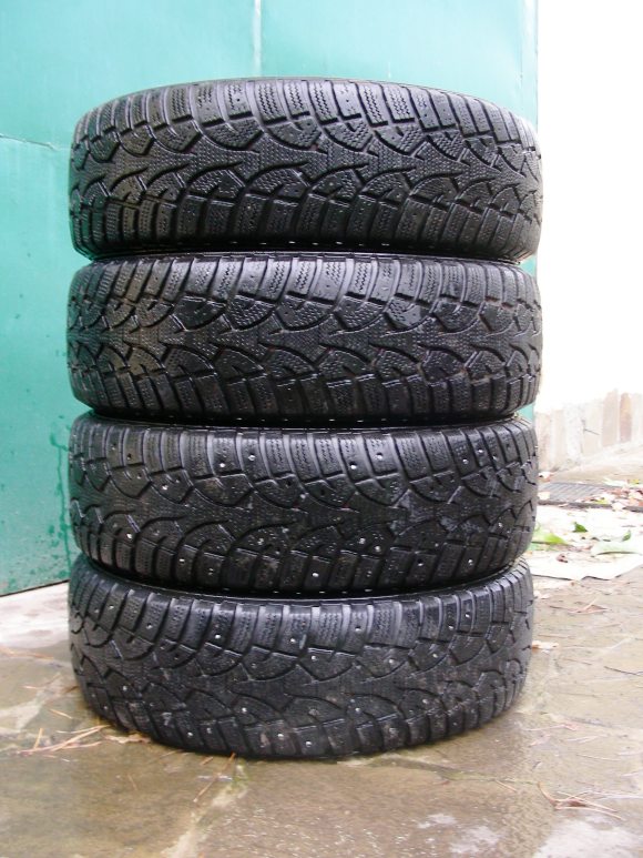 4 Gislaved Nord Frost 3 175/65 R14,  5-6  1000. 93-8241 =5