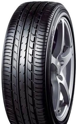  YOKOHAMA215/55 R17    . 