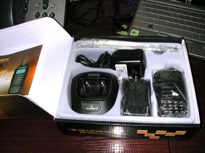   Quansheng TG-UV2      ,      , USB-    , SMA-BNC     .   -       70,    SMA,      