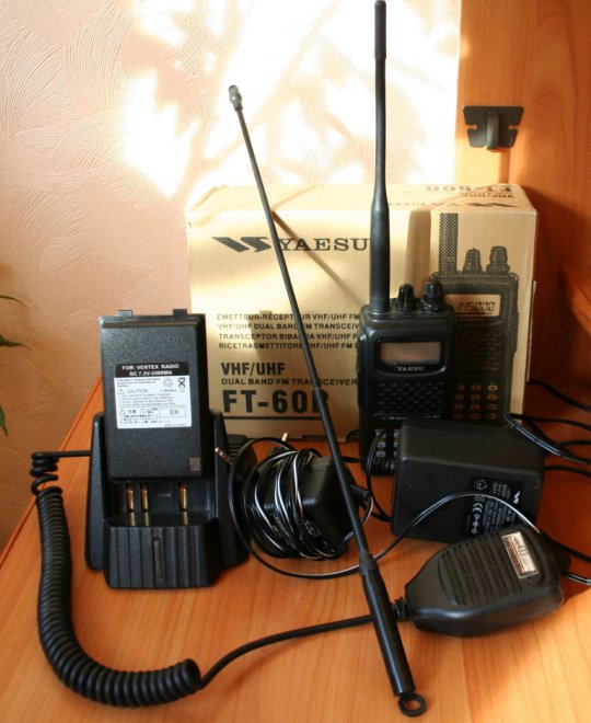 ��� ����� ����������������� ��������.(����)YAESU FT-60R2400Mah Li-ion Battery for YAESU FT-60RCD-30 DESKTOP CHARGERSpeaker-mic for YAESU FT-60RNAGOYA NA-775��� � �������� ������������� � �������������� ���������