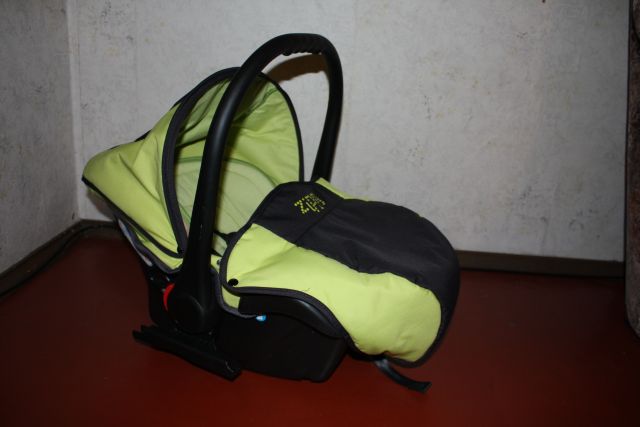        Tutis Zippy 0+  - 2012,   4+,    utis,   ""     . 450 ,  