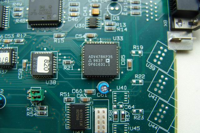     , ,    . ()   ,       RAM-DAC ADV478KP35,    VESA-   PCI- 