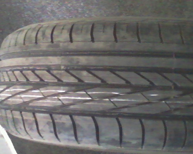  1  Goodyear Excellence 235/55/R17   9,5 ., 09