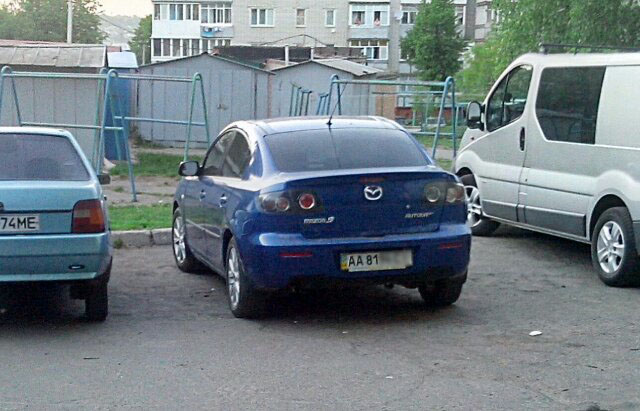 -  Mazda 3  .  ,   