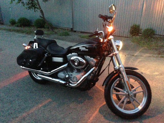  HARLEY-DAVIDSON - FXDB Dyna Street Bob 1.6 6- 