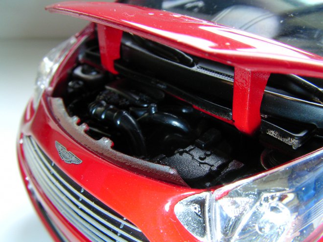 1:24 Welly, Aston Martin Cygnet.