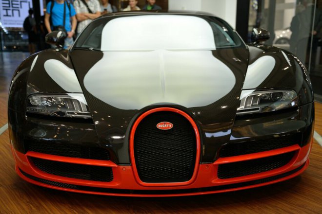   ""  Bugatti Veyron Super Sport.   ,   - 