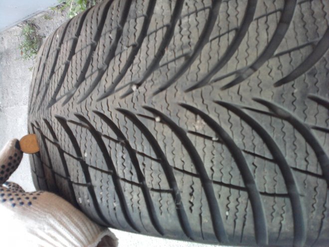   4  Goodyear Ultra Grip 7+ 205/55R16  7-8 ,   10 .