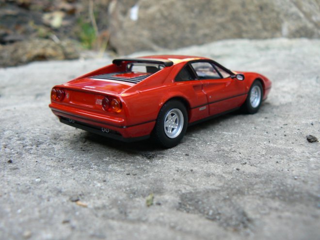 Ferrari 328 GTB 1984,   348-
