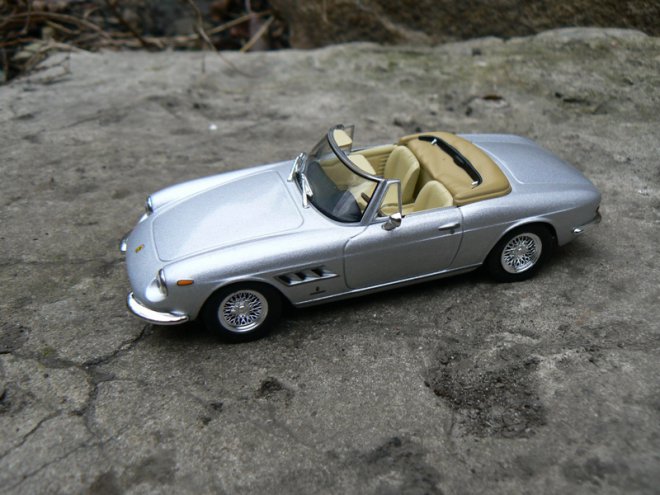 Ferrari 330 GTS  40