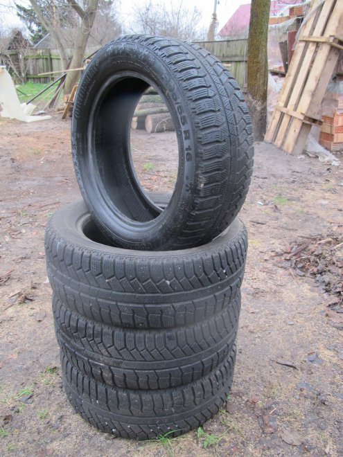 ��������� �������� ������ ������ Continental Conti Winter Viking 2 205/55/R16 � ������� ���������. ��������� � ������ ���������� �����