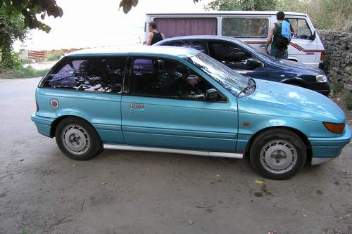   2003    90- , 2500. -  ,  - ,    