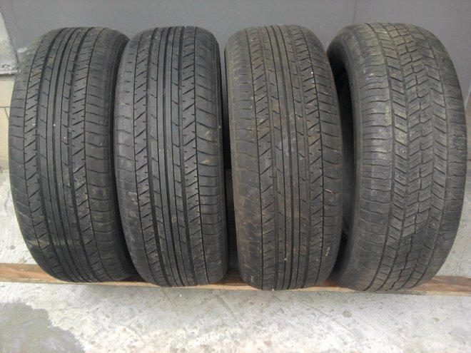  4  Yokohama 215/60 R16800 