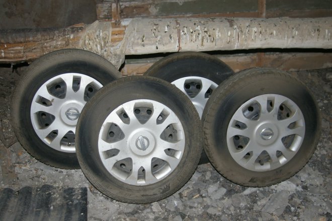   +   Nissan Almera Classic  PCD 4*114,3; DIA: 66,1 , 5,5 x 14 ET35.   , R14/175/70 ( )  750 